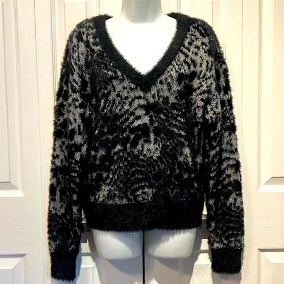 7‎ For All Mankind Black/Grey Jacquard Knit V-Neck Sweater Size XS - Picture 1 of 12